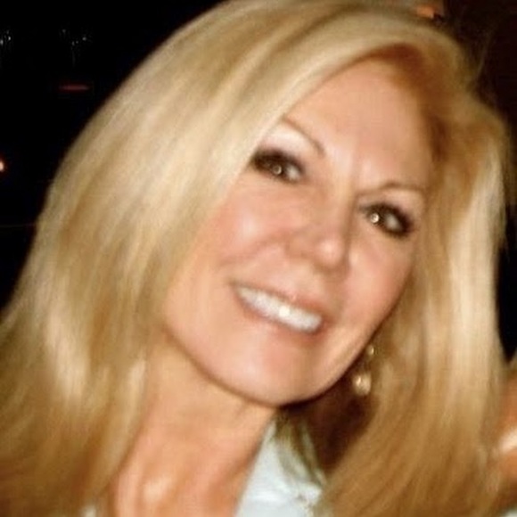 Meet your Posher, Jules - Picture 1 of 1